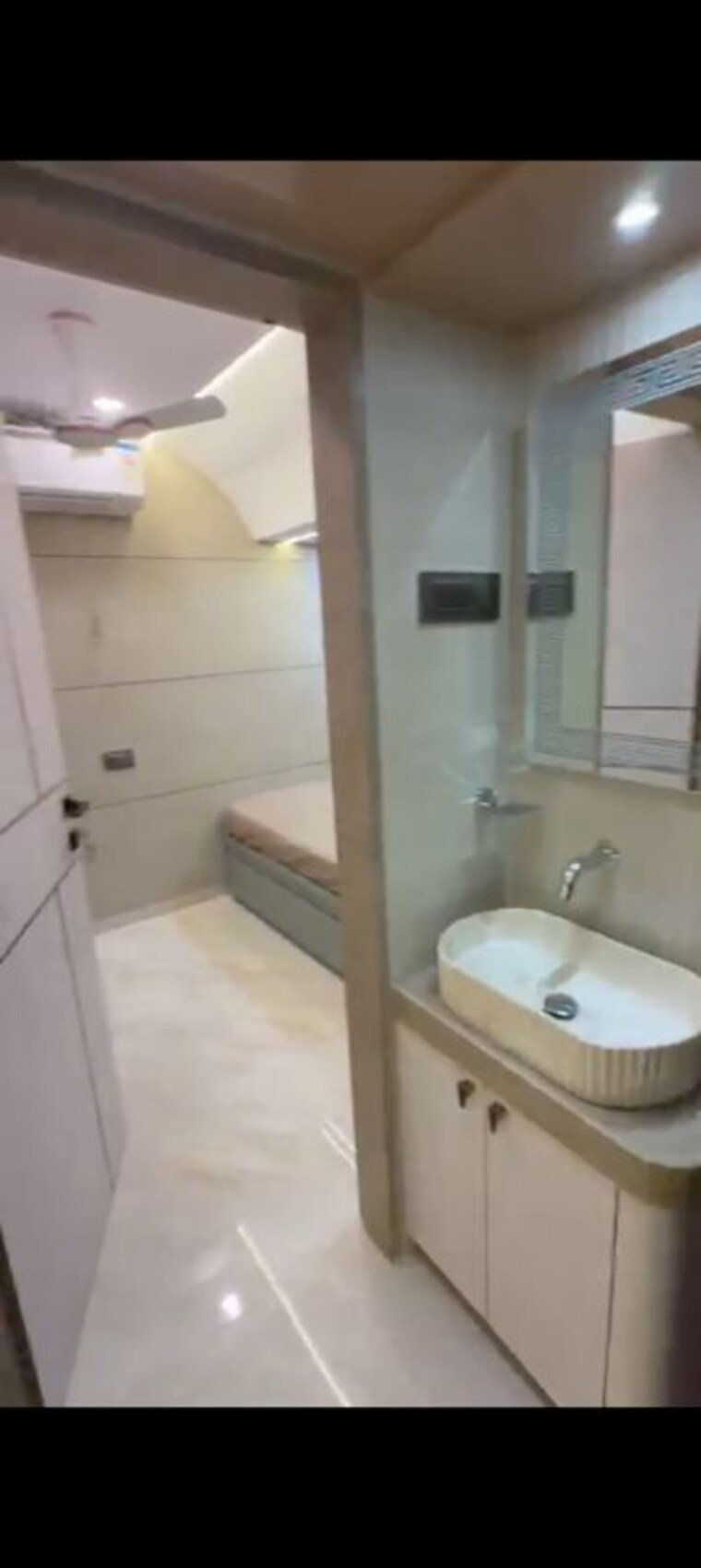 Bathroom, orange-titanium-rajshree 1 Bedroom 470 Sq.Ft. Apartment In Santacruz West Mumbai 10557288