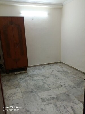 Room in 1 BHK Builder Floor at Khirki Extension – for Rent