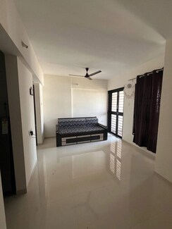 2 BHK + Prayer Room Apartment For Rent in Kohinoor Coral Phase 3