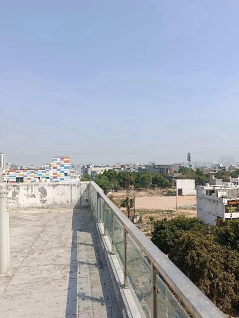 Balcony, sector 45 3 Bedroom 2200 Sq.Ft. Builder Floor In Sector 45 Gurgaon 10557297