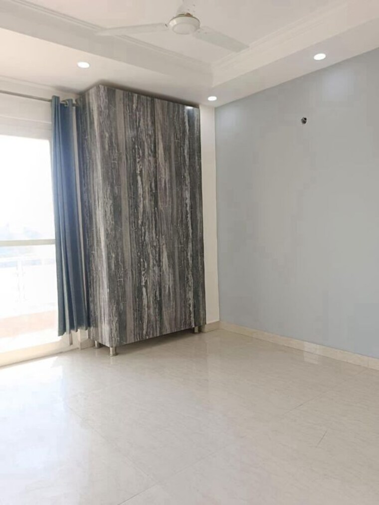 Room, sector 45 3 Bedroom 2200 Sq.Ft. Builder Floor In Sector 45 Gurgaon 10557297