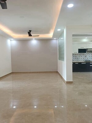 3 BHK Builder Floor For Rent in Sector 45