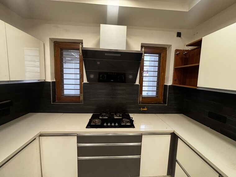 Kitchen, amolik-aster-woods 3 Bedroom 180 Sq.Yd. Builder Floor In Sector 98 Faridabad 10557308
