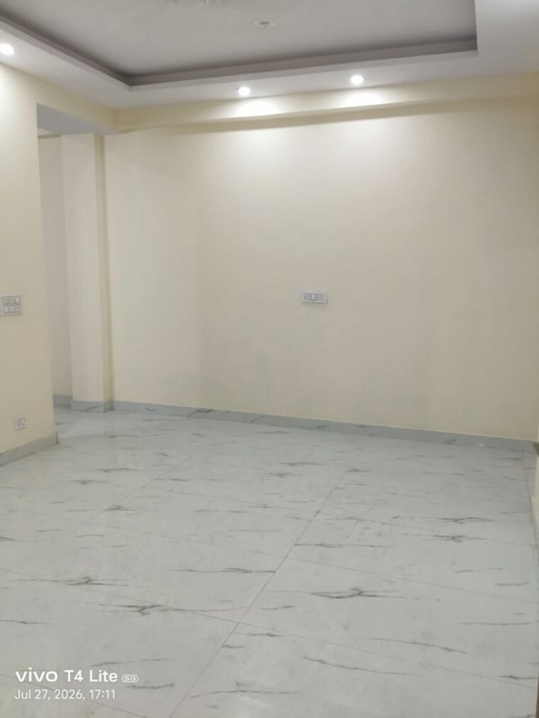 Room, panchsheel vihar 3 Bedroom 120 Sq.Yd. Builder Floor In Panchsheel Vihar Delhi 10557315
