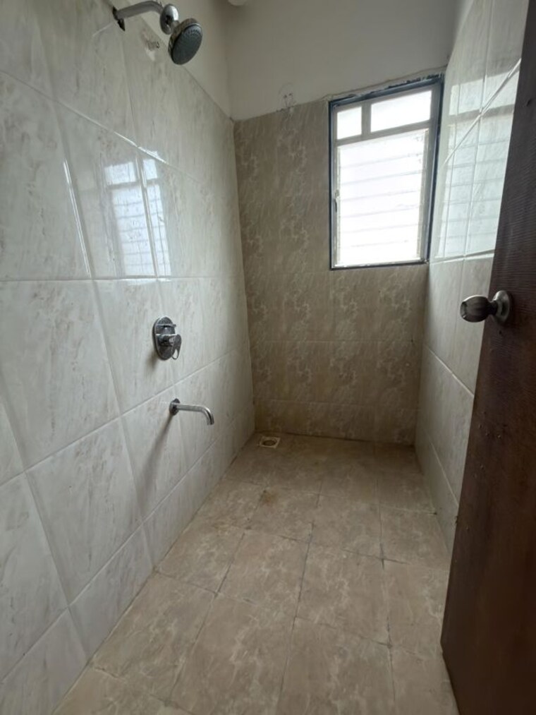 Bathroom, vtp-purvanchal 2 Bedroom 950 Sq.Ft. Apartment In Wagholi Pune 10557312