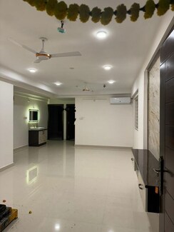 3 BHK Apartment For Rent in SMR Vinay Classic