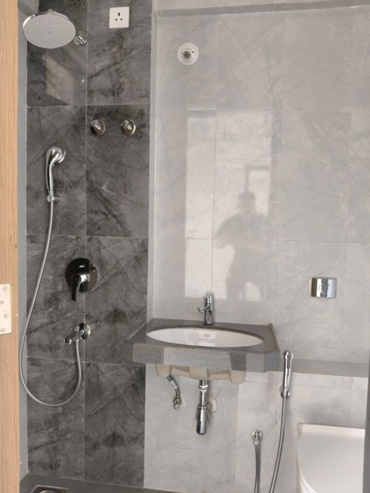 Bathroom, the-baya-midtown 1 Bedroom 460 Sq.Ft. Apartment In Dadar West Mumbai 10557351