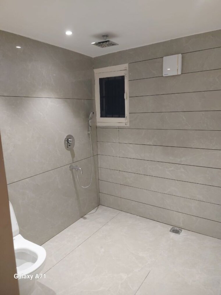 Bathroom, sector 44 2 Bedroom 1800 Sq.Ft. Builder Floor In Sector 44 Chandigarh 10557343