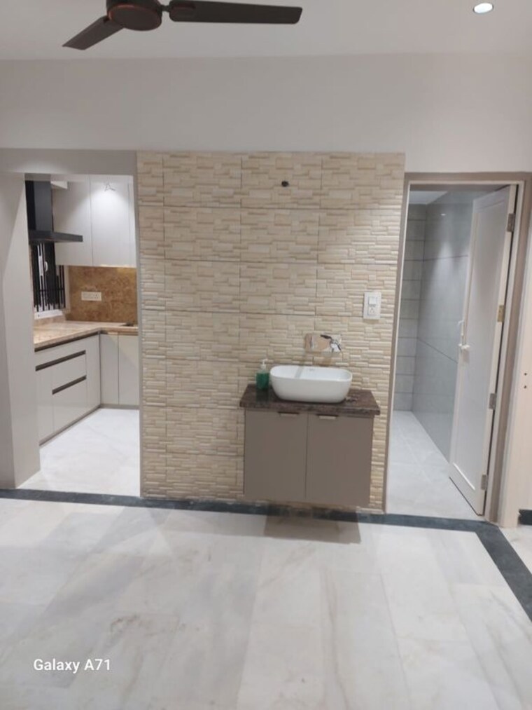 Bathroom, sector 44 2 Bedroom 1800 Sq.Ft. Builder Floor In Sector 44 Chandigarh 10557343