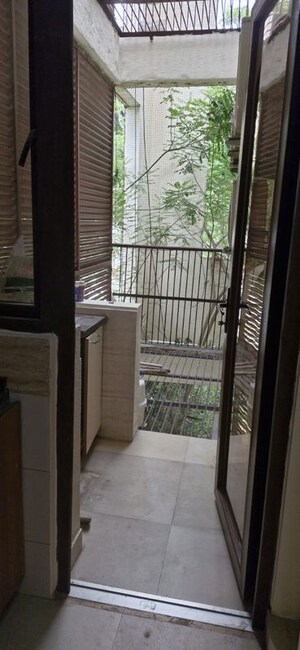 Balcony in 3 BHK Builder Floor at Ansal Sushant Lok I, Sector 43 – for Rent