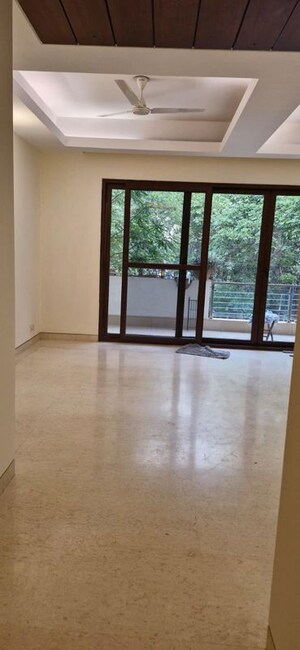 Room in 3 BHK Builder Floor at Ansal Sushant Lok I, Sector 43 – for Rent
