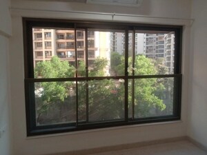 Room in 2 BHK Apartment at K Raheja Ascencio, Chandivali – for Rent