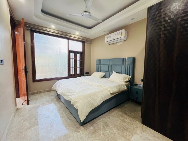 Bedroom, vasant kunj 3 Bedroom 1400 Sq.Ft. Builder Floor In Vasant Kunj Delhi 10557358