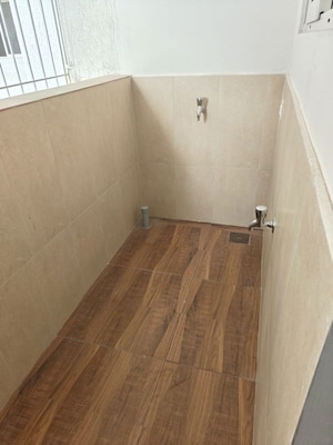 Room in 4 BHK Apartment at Kolte Patil 24K Stargaze, Bavdhan – for Rent