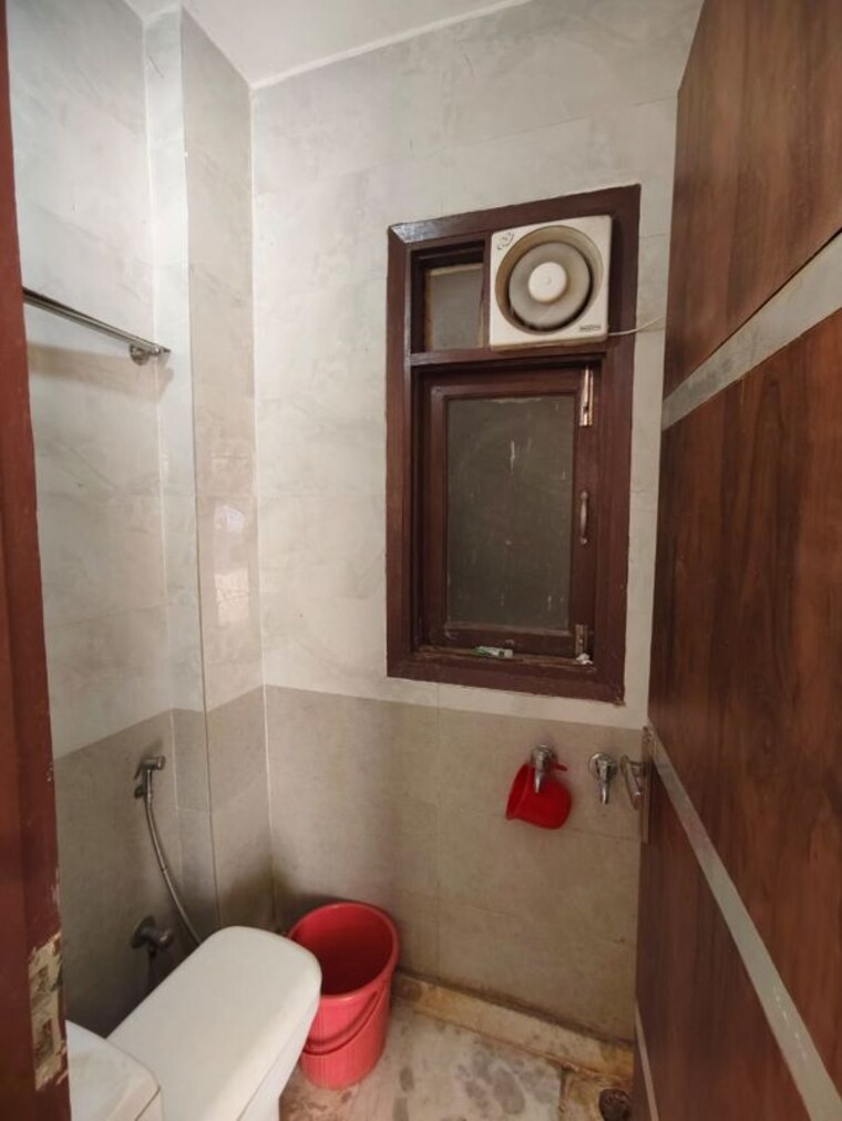 Bathroom, saket 1 RK 400 Sq.Ft. Builder Floor In Saket Delhi 10557419