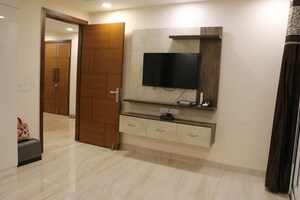 Furnished Amenities in 4 BHK Builder Floor at Malibu Town – for Sale