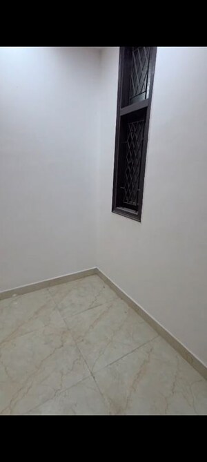 Room in 2 BHK Builder Floor at Kalkaji – for Rent