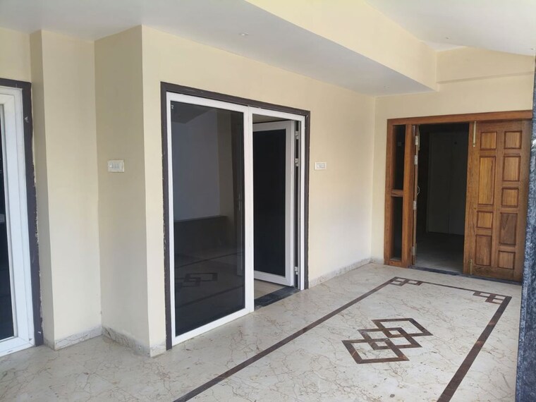 Room, uzan bazar 3 Bedroom 5500 Sq.Ft. Penthouse In Uzan Bazar Guwahati 10557435
