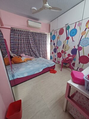 Bedroom in 2 BHK Apartment at Santacruz West – for Sale