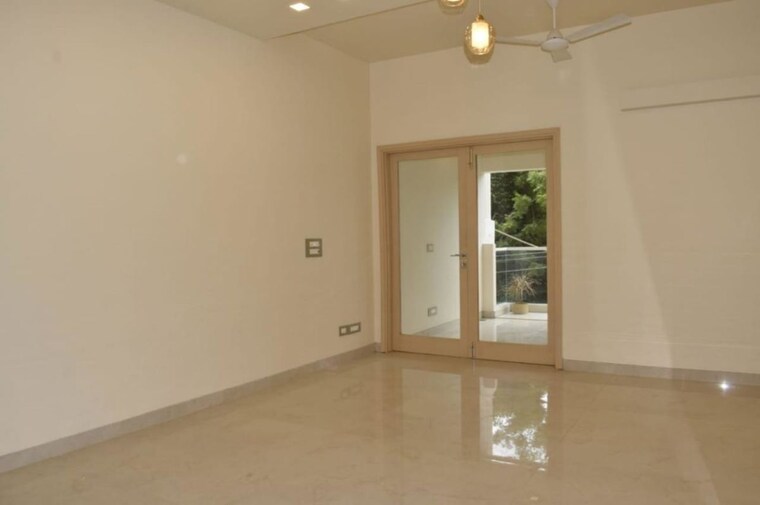 Room, malviya nagar 3 Bedroom 2000 Sq.Ft. Builder Floor In Malviya Nagar Delhi 10557464