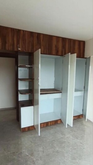 Room in 3 BHK Apartment at LnT Elixir Reserve, Powai – for Rent