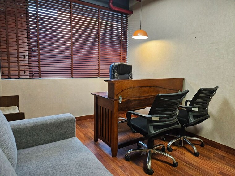 Living Room, sector 58 Commercial Office Space 5500 Sq.Ft. In Sector 58 Noida 10557525