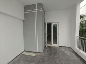 Room in 3 BHK Apartment at Incor Divino, Nallagandla – for Rent
