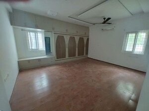 Room in 3 BHK Apartment at Incor Divino, Nallagandla – for Rent