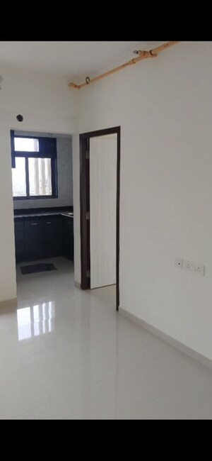Room in 1 BHK Apartment at Chandak Nishchay, Borivali East – for Rent