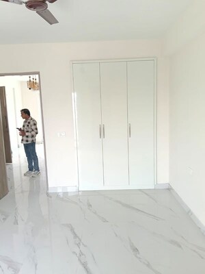 Building Lobby in 2.5 BHK Apartment at Smart World Gems, Sector 89 – for Rent