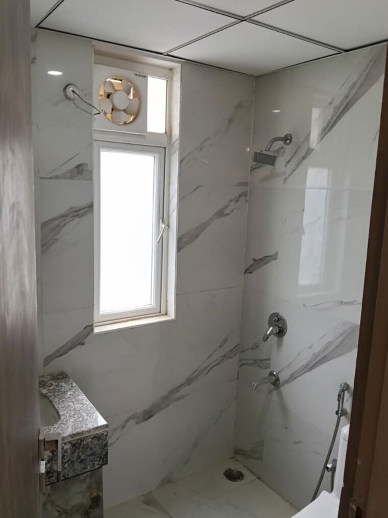 Bathroom, smart-world-gems 2.5 Bedroom 1200 Sq.Ft. Apartment In Sector 89 Gurgaon 10557524