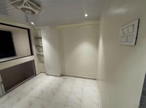 Room in 2 BHK Apartment at Samarth Complex Goregaon , Goregaon West – for Rent