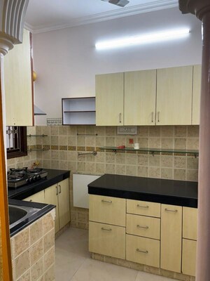Kitchen in 2 BHK Builder Floor at RWA Apartments Sector 40, Sector 40 – for Rent