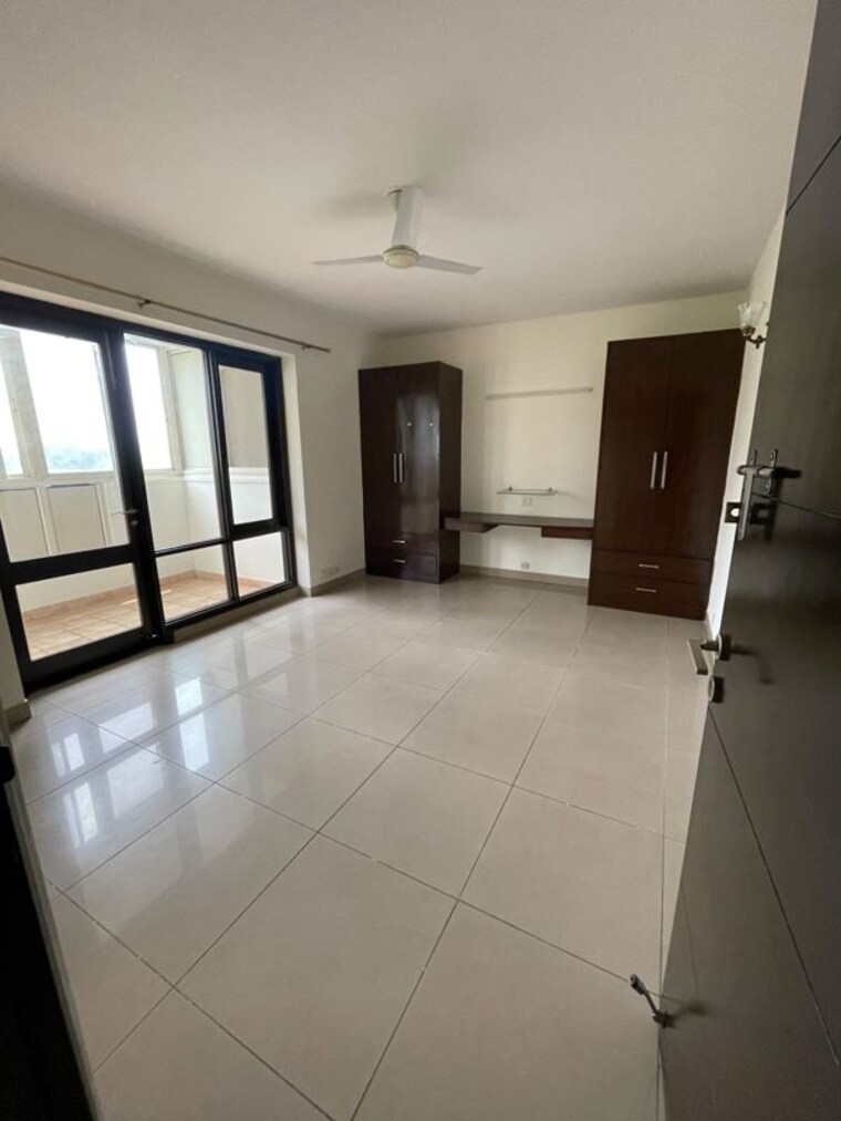 Kitchen, eros-kenwood-tower 4 Bedroom 2107 Sq.Ft. Apartment In Sector 39 Faridabad 10557596