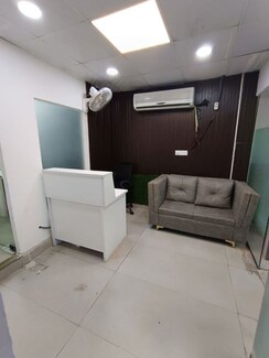 Office Space For Rent in Sector 4