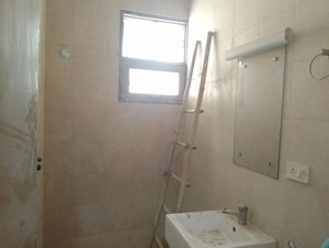Bathroom in 3 BHK Apartment at Aravali View Rail Vihar, Sector 56 – for Rent