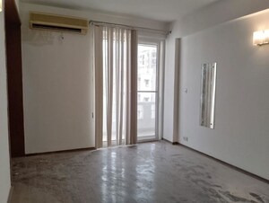 Room in 3 BHK Apartment at Aravali View Rail Vihar, Sector 56 – for Rent