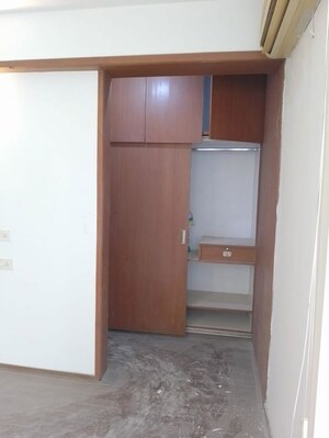 Room in 3 BHK Apartment at Aravali View Rail Vihar, Sector 56 – for Rent