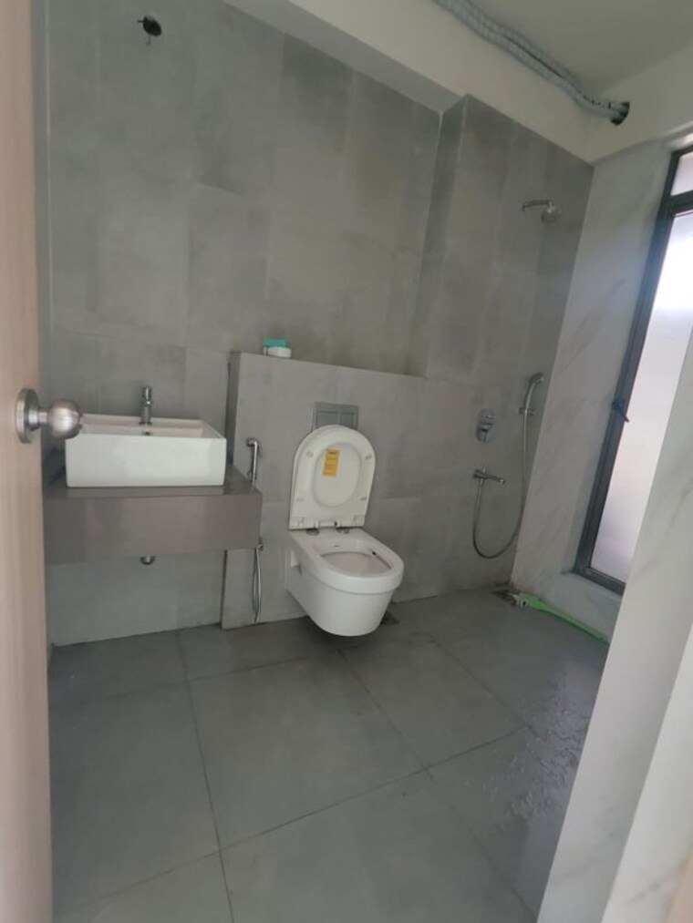 Bathroom, raj-infinia 3 Bedroom 1100 Sq.Ft. Apartment In Malad West Mumbai 10557661