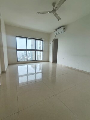 Room in 3 BHK Apartment at Raj Infinia, Malad West – for Rent