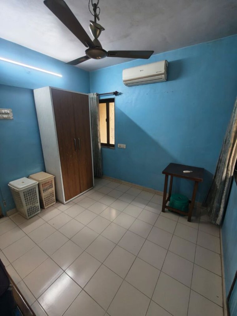 Team Area, hiranandani-estate-solitaire-c 1 Bedroom 300 Sq.Ft. Apartment In Ghodbunder Road Thane 10557683