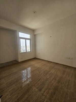 Room in 3 BHK Apartment at Tulsiani Luvnest, Vrindavan Yojna – for Sale
