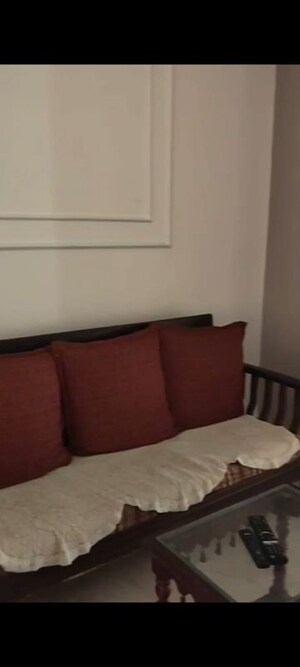 Room in 3 BHK Apartment at Aditya Capitol Heights, Hi Tech City – for Rent