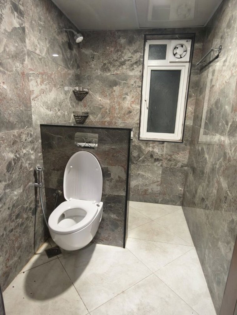 Bathroom, sumadhura-olumpus 3 Bedroom 2010 Sq.Ft. Apartment In Nanakramguda Hyderabad 10557689