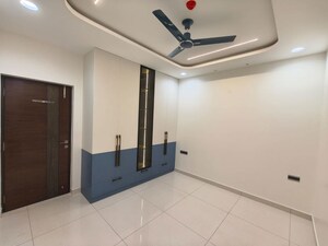 Room in 3 BHK Apartment at Sumadhura Olumpus, Nanakramguda – for Sale