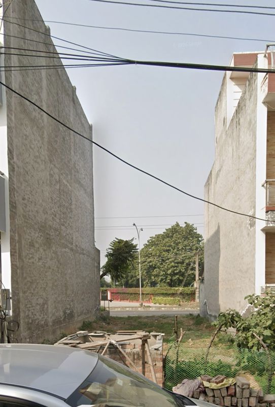  Plot For Sale in Sector 77