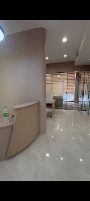 Room in  Office Space at Pitampura – for Rent
