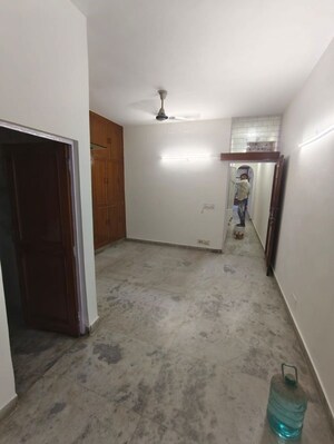 2 BHK Builder Floor For Rent in Malviya Nagar