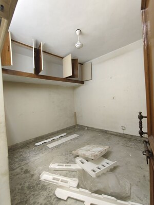 Room in 2 BHK Builder Floor at Malviya Nagar – for Rent