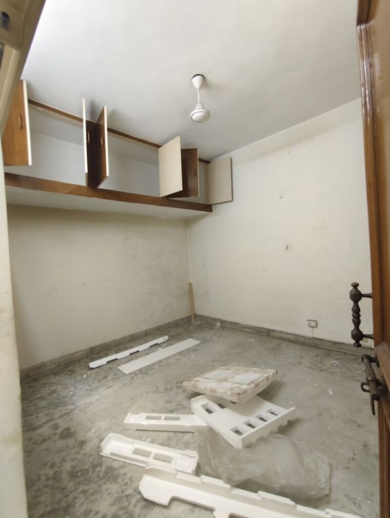 Room, malviya nagar 2 Bedroom 100 Sq.Yd. Builder Floor In Malviya Nagar Delhi 10557711